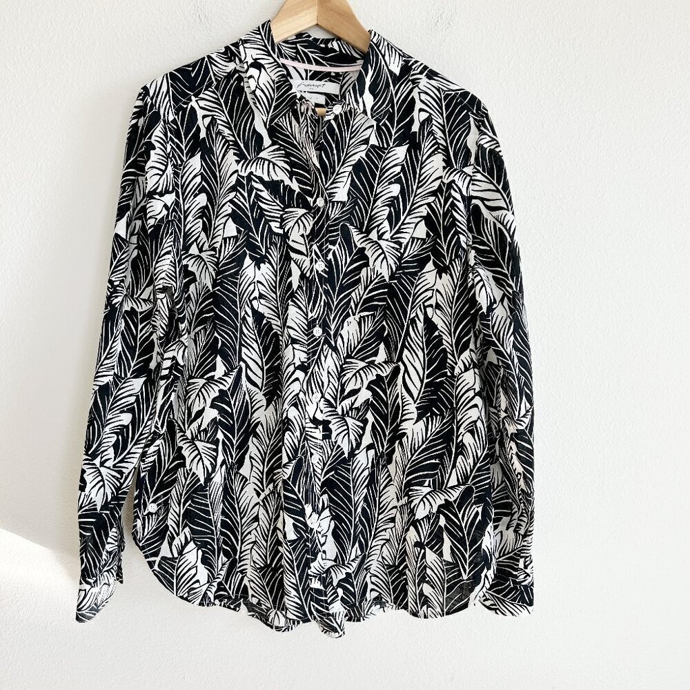 Foxcroft Shirt B&W Tropical Button Down Wrinkle Free Cotton Gauze Top